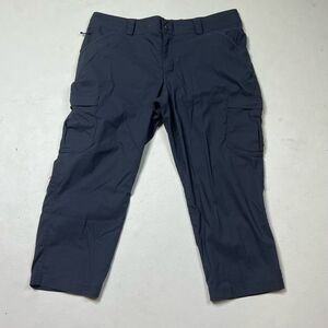 Duluth Trading Co Navy Capris
